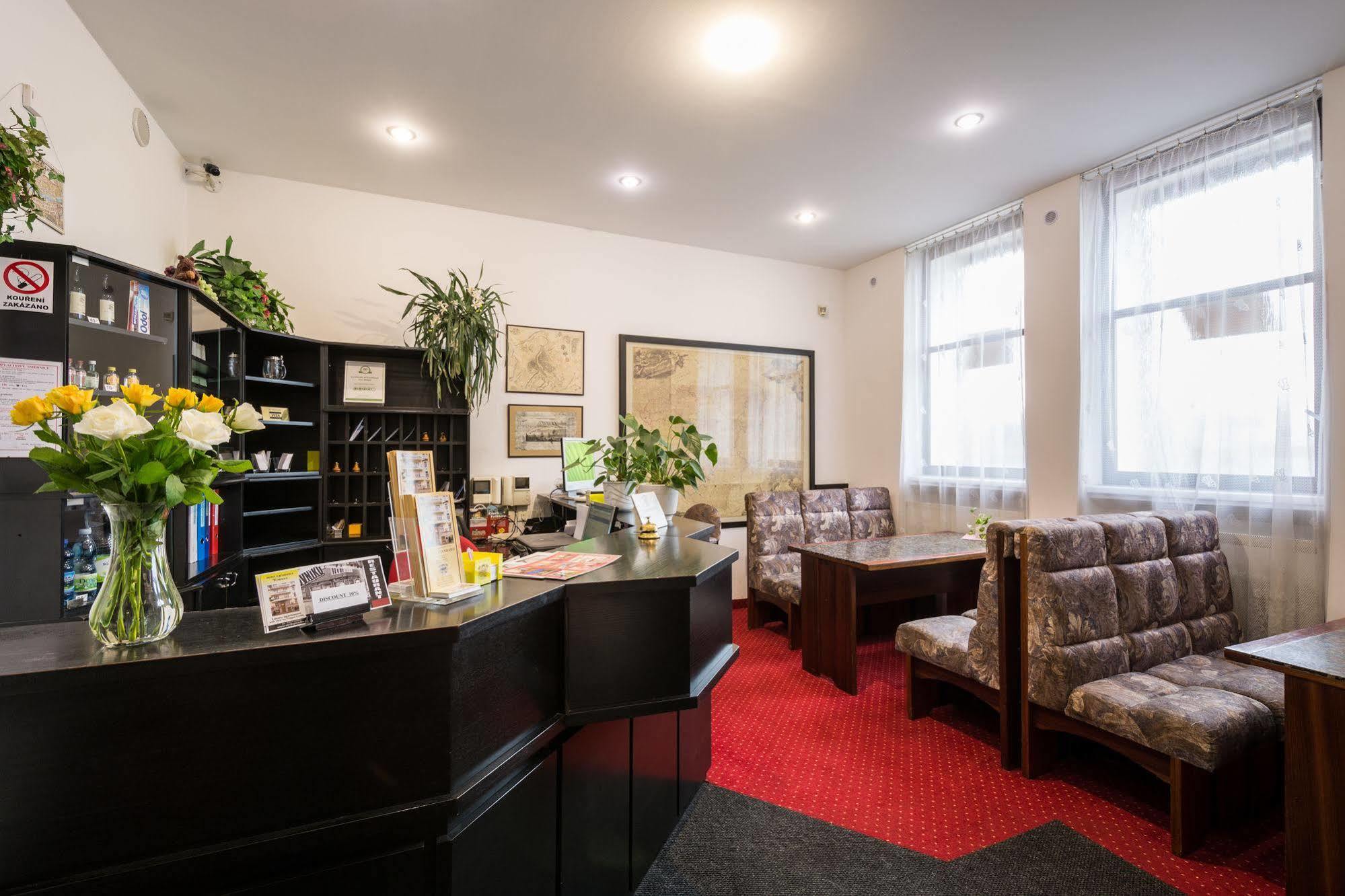 פראג Hotel & Residence Royal Standard מראה חיצוני תמונה
