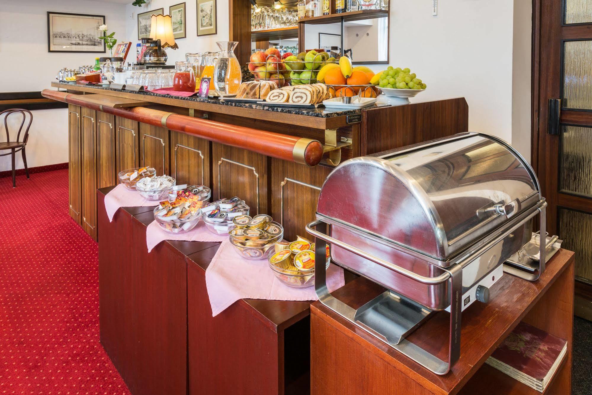 פראג Hotel & Residence Royal Standard מראה חיצוני תמונה